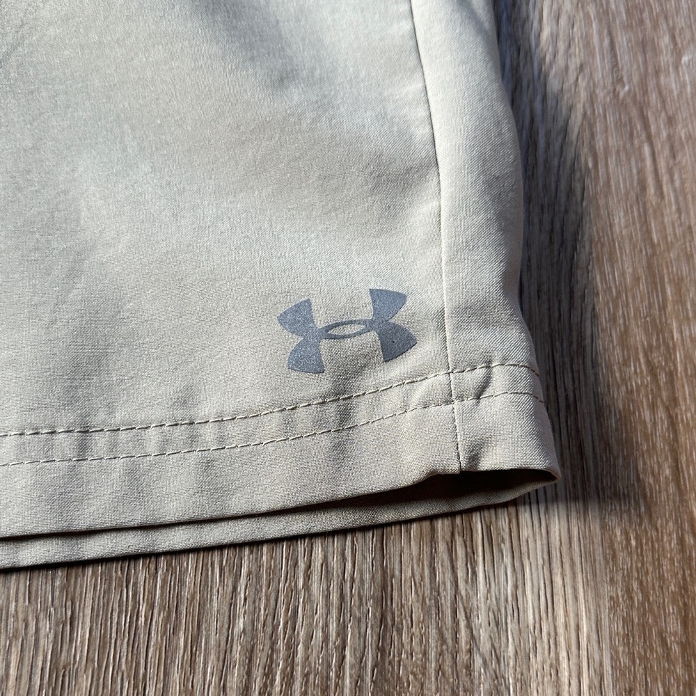 Under Armour Boys Shorts - Picture 2 of 5